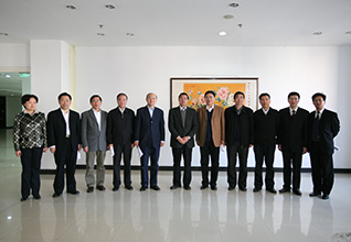 國家質檢總局局長王勇、副局長支樹平、紀檢組長王煒、總工程師張綱在&ldquo;全國質量知識競賽&rdquo;復賽現(xiàn)場親切接見中國質量檢驗協(xié)會秘書長張軍、秘書長助理張明